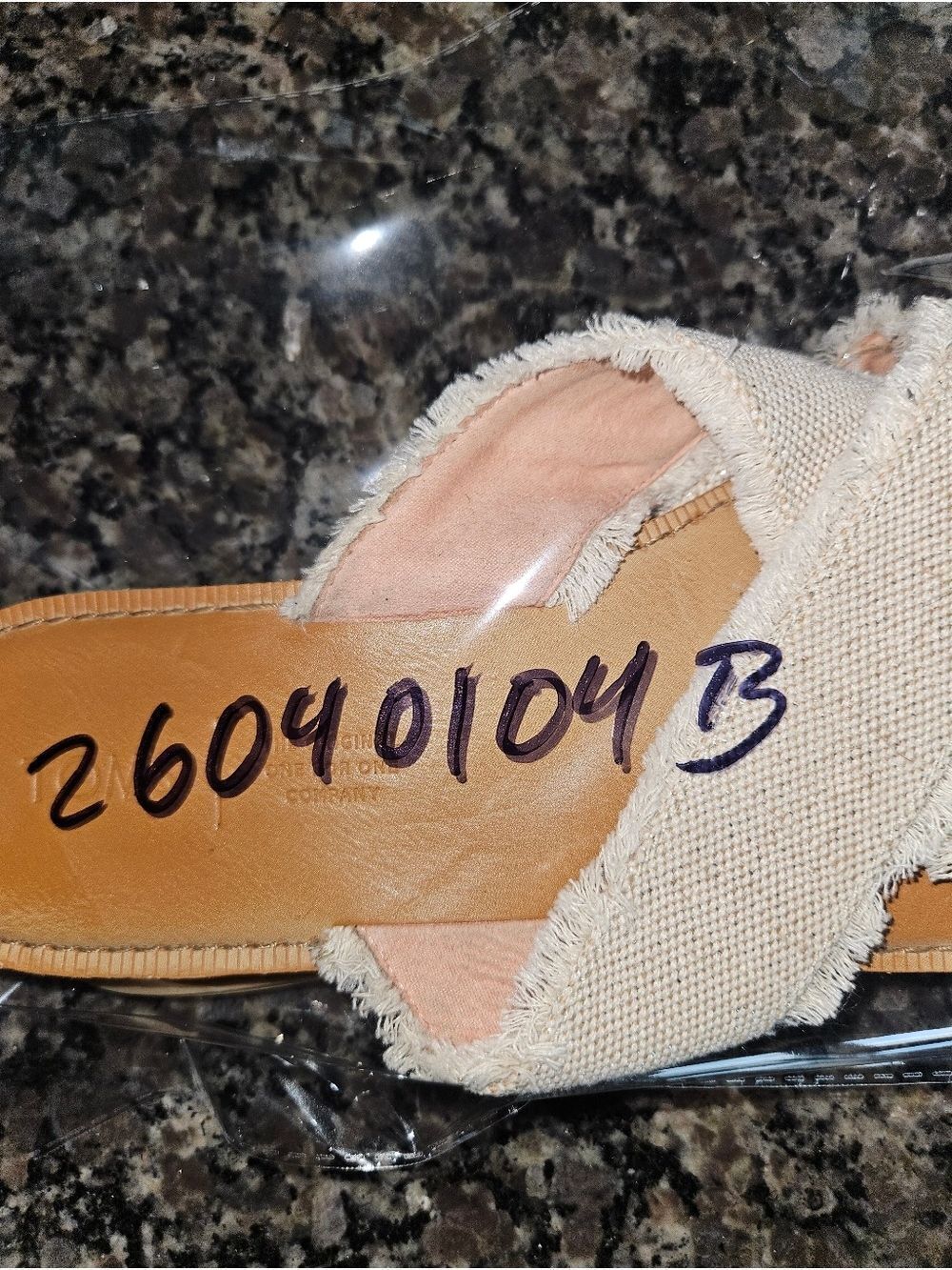 TOMS 9.5 Frayed Cross Strap Slide Sandals Cream Boho Slip-On - Picture 8 of 8